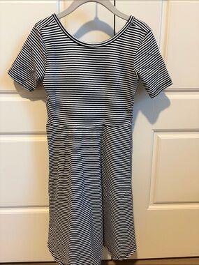 Girls' Black & White Striped Short Sleeve Swing Dress